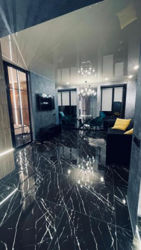 Luxury design apartment near Lva Tolstoho sq